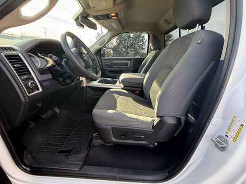 Used 2018 RAM 3500 SLT w/ Cold Weather Group image 16