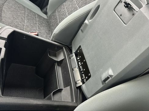 Used 2018 RAM 1500 Big Horn image 23