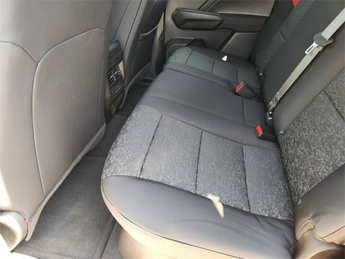 New 2025 Chevrolet Colorado Z71 w/ Midnight Edition image 18