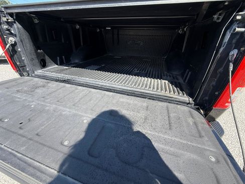 Used 2017 Ford F150 XL w/ Equipment Group 101A Mid AWD/4WD image 9