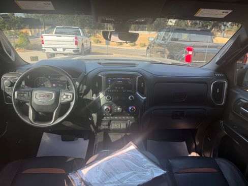 Used 2019 GMC Sierra 1500 AT4 w/ AT4 Premium Package AWD/4WD image 13