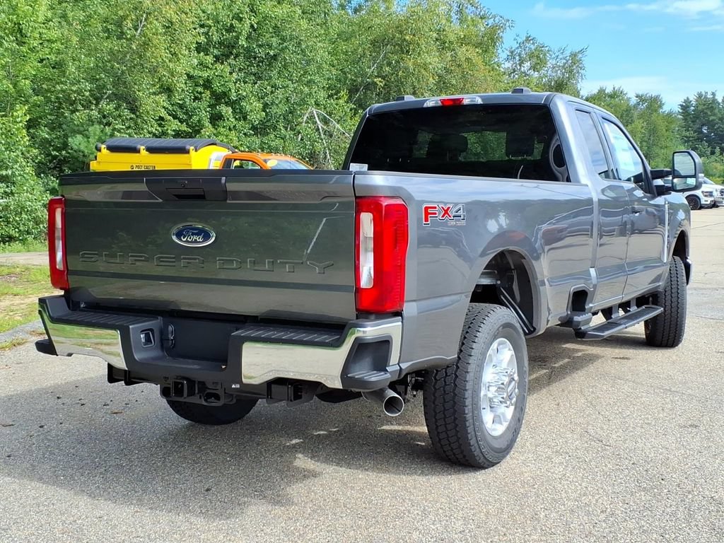 New 2026 Ford F350 XLT w/ FX4 Off-Road Package AWD/4WD image 5