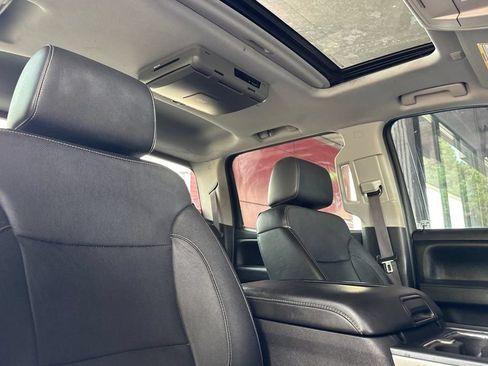 Used 2016 Chevrolet Silverado 1500 LTZ w/ LTZ Plus Package AWD/4WD image 16