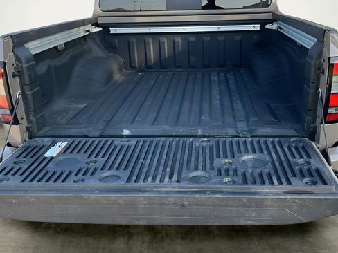 Used 2023 Nissan Frontier PRO-4X w/ Pro Convenience Package image 23