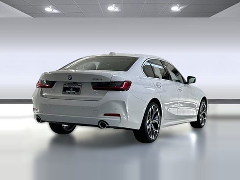 Used 2026 BMW 330i Sedan w/ Premium Package RWD image 8