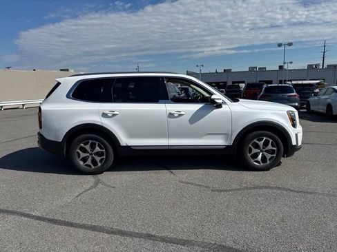 Used 2020 Kia Telluride EX AWD/4WD image 4