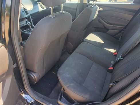 Used 2018 Ford Focus SE image 12