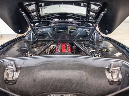 Used 2024 Chevrolet Corvette Stingray Preferred Cpe w/ Z51 Performance Package RWD image 16
