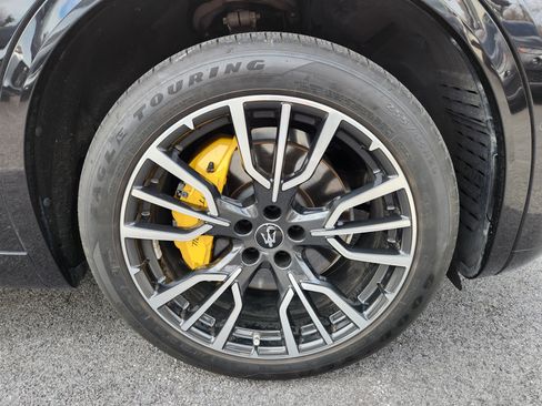 Used 2023 Maserati Grecale Modena AWD/4WD image 7