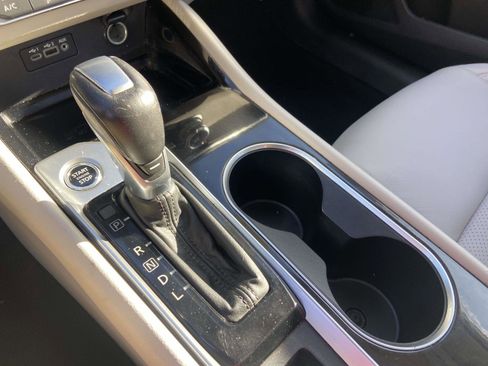 Used 2022 Nissan Altima 2.5 SV w/ SV Premium Package image 13