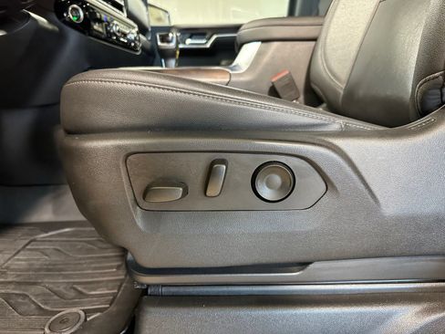 Used 2022 GMC Sierra 1500 SLT AWD/4WD image 14