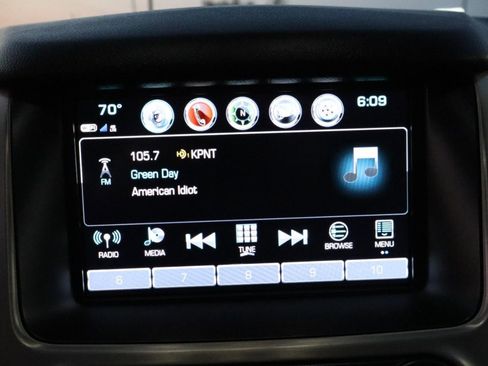 Used 2020 GMC Yukon Denali w/ Denali Premium Package image 16