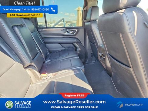 Used 2021 Chevrolet Suburban LS RWD image 15