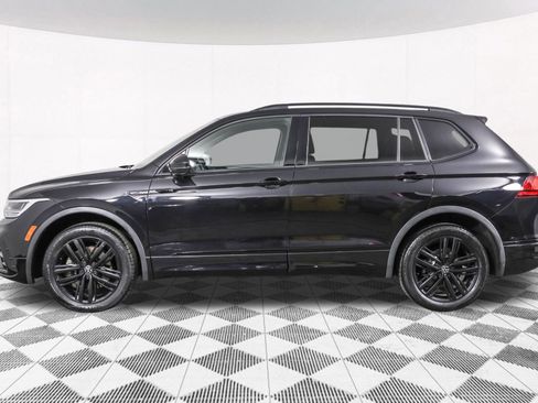 Used 2022 Volkswagen Tiguan SE R-Line image 21