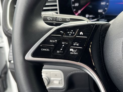 Used 2024 Mercedes-Benz GLE 450e 4MATIC image 19