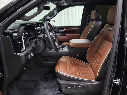 Used 2024 GMC Sierra 1500 Denali Ultimate image 12