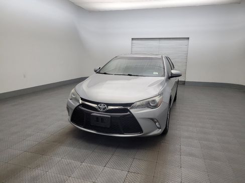 Used 2017 Toyota Camry SE image 15