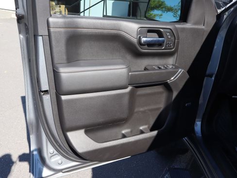 Used 2020 GMC Sierra 1500 AT4 w/ AT4 Premium Package AWD/4WD image 18
