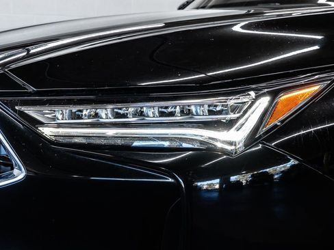 Certified 2023 Acura MDX FWD w/ Technology Package image 9