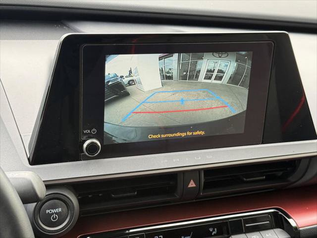Certified 2025 Toyota Prius Plug-In Hybrid FWD image 28