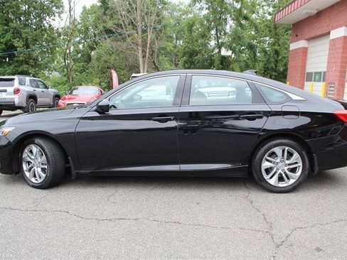 Used 2018 Honda Accord LX image 2