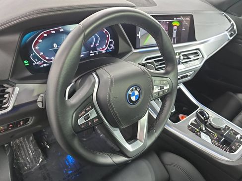Used 2022 BMW X5 xDrive45e AWD/4WD image 4