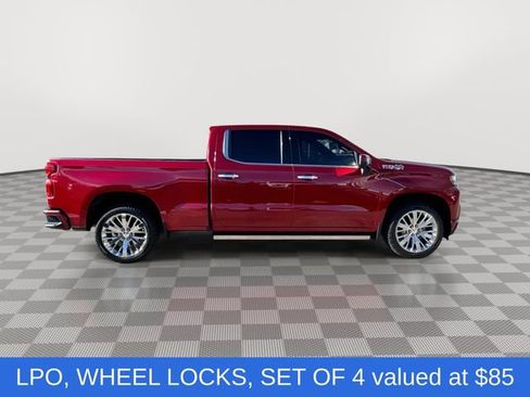 Used 2022 Chevrolet Silverado 1500 High Country w/ Technology Package image 11