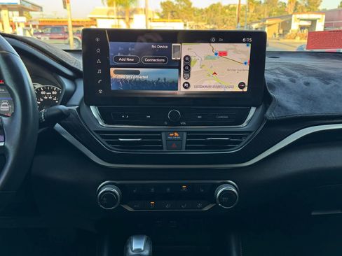 Used 2023 Nissan Altima 2.5 SR w/ SR Premium Package image 36