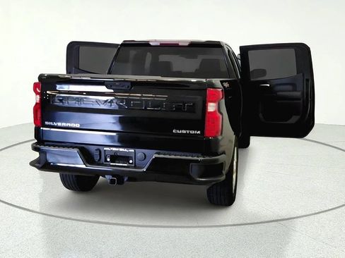 Used 2024 Chevrolet Silverado 1500 Custom AWD/4WD image 11