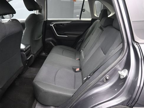 Used 2020 Toyota RAV4 LE w/ All Weather Liner Package AWD/4WD image 20