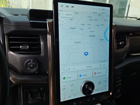 Used 2022 Ford F150 Lightning Lariat w/ Equipment Group 511A High image 7