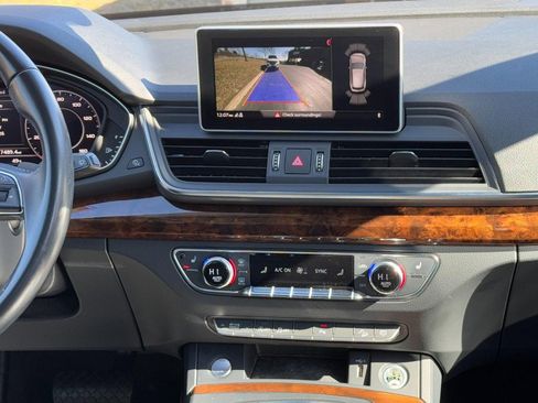 Used 2018 Audi Q5 2.0T Premium Plus w/ Premium Plus Package image 13