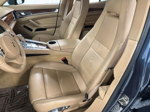 Used 2011 Porsche Panamera 4 image 10