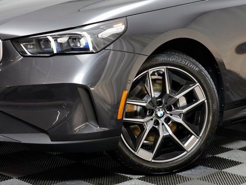 New 2026 BMW 530i xDrive w/ Premium Package AWD/4WD image 3