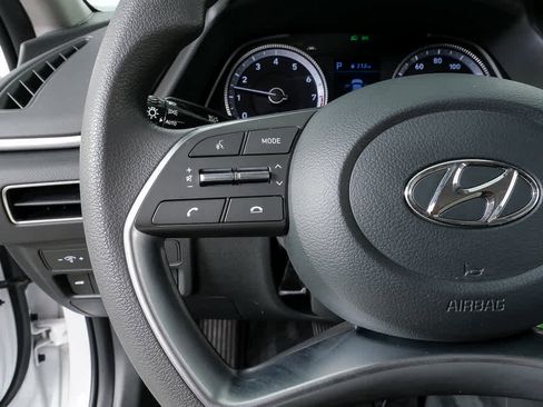 Used 2023 Hyundai Sonata SE image 9