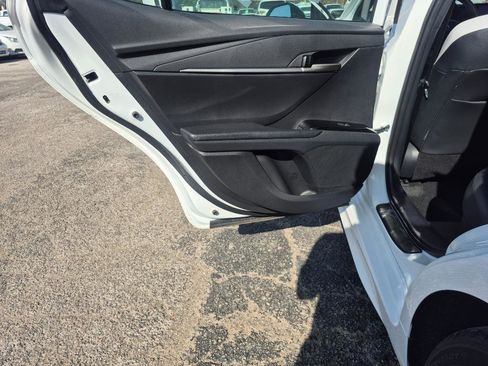 Used 2025 Toyota Camry SE w/ Multimedia Upgrade Package image 15
