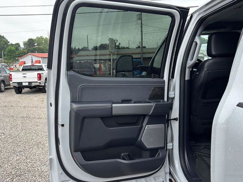 Used 2026 Ford F250 Lariat AWD/4WD image 19