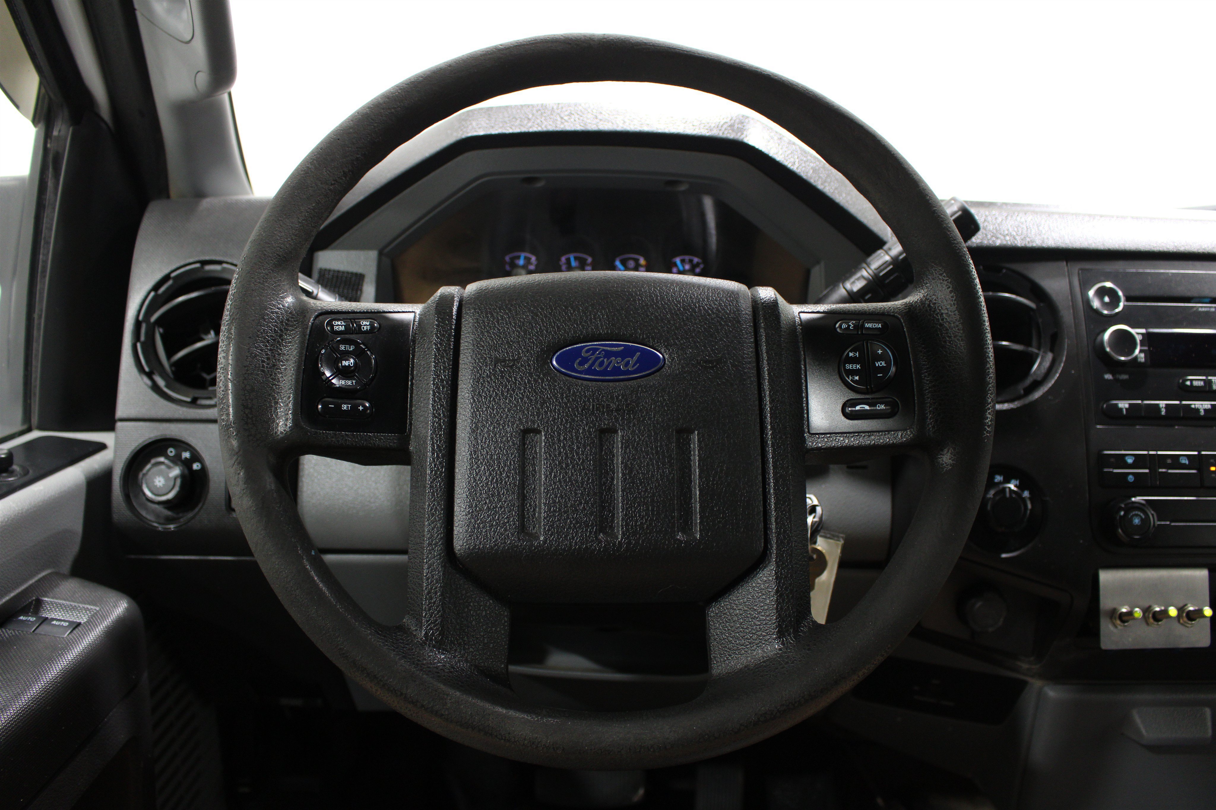 Used 2014 Ford F350 XL w/ Power Equipment Group AWD/4WD image 9