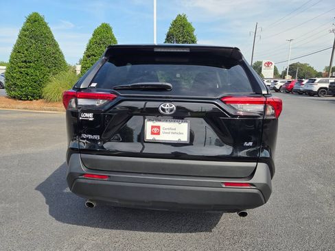 Used 2024 Toyota RAV4 LE FWD image 10