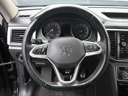 Used 2021 Volkswagen Atlas SE FWD image 17