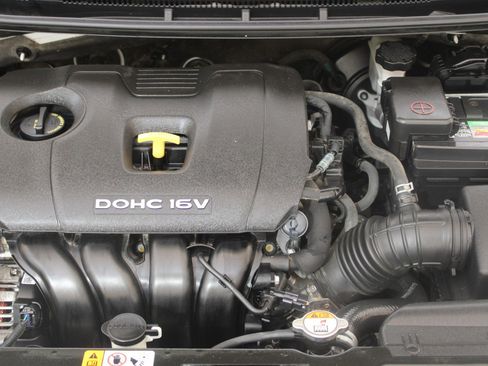 Used 2017 Kia Forte LX image 23