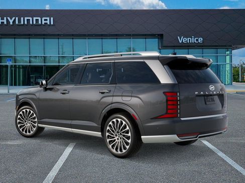 New 2027 Hyundai Palisade Calligraphy FWD image 5