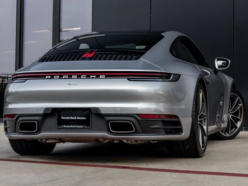 Certified 2024 Porsche 911 Carrera w/ Premium Package image 11