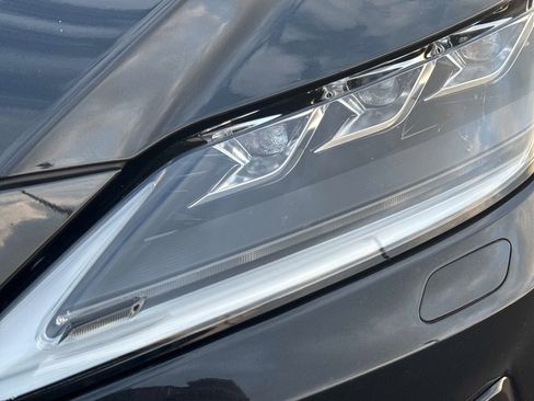 Used 2021 Lexus RX 450h F Sport image 9