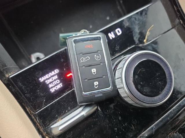 Used 2023 Jeep Grand Cherokee L Limited w/ Luxury Tech Group II AWD/4WD image 15