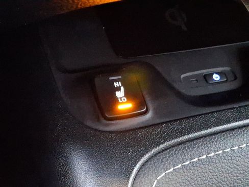 Used 2025 Toyota Corolla XSE image 21