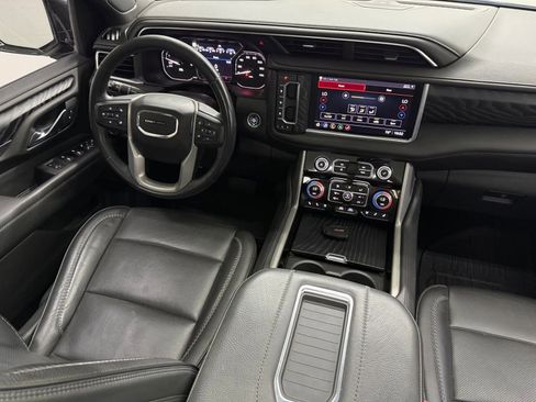 Used 2021 GMC Yukon Denali w/ Denali Premium Package RWD image 8