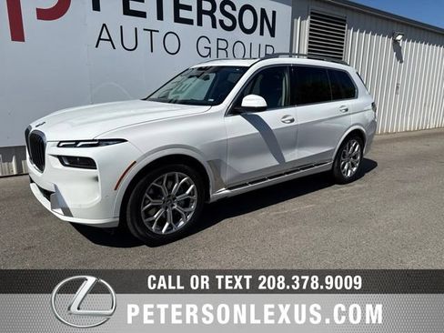 Used 2026 BMW X7 xDrive40i AWD/4WD image 8
