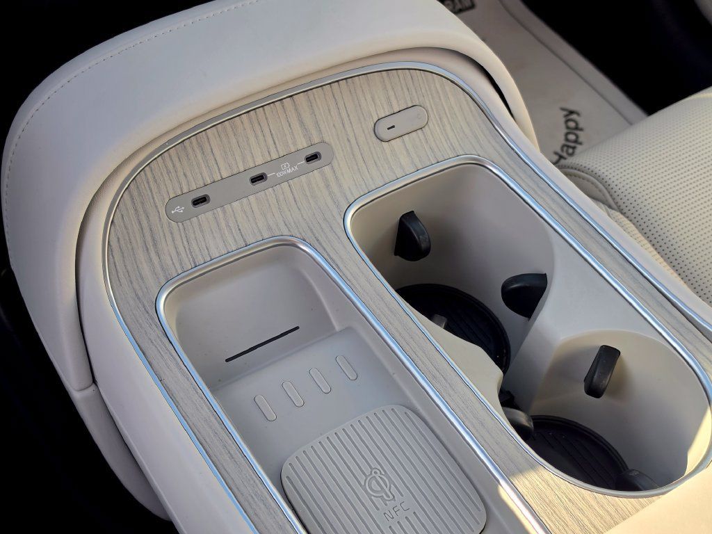 Used 2026 Hyundai Palisade Calligraphy FWD image 29