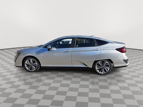 Used 2019 Honda Clarity Plug-In Hybrid image 9